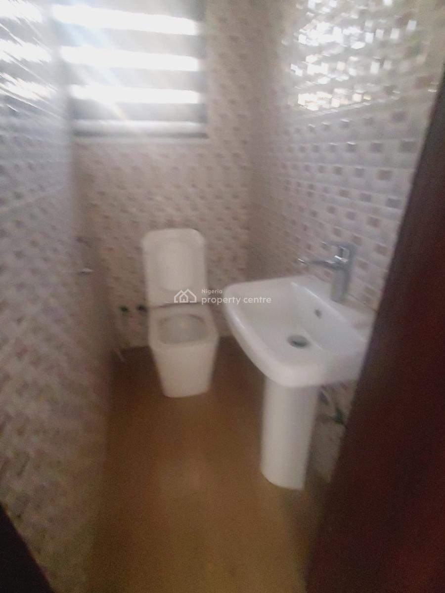 *massive Luxurious 5bedroom Fully Detached Duplex Tarred, Inside Estate, Gaduwa, Abuja, Detached Duplex for Rent