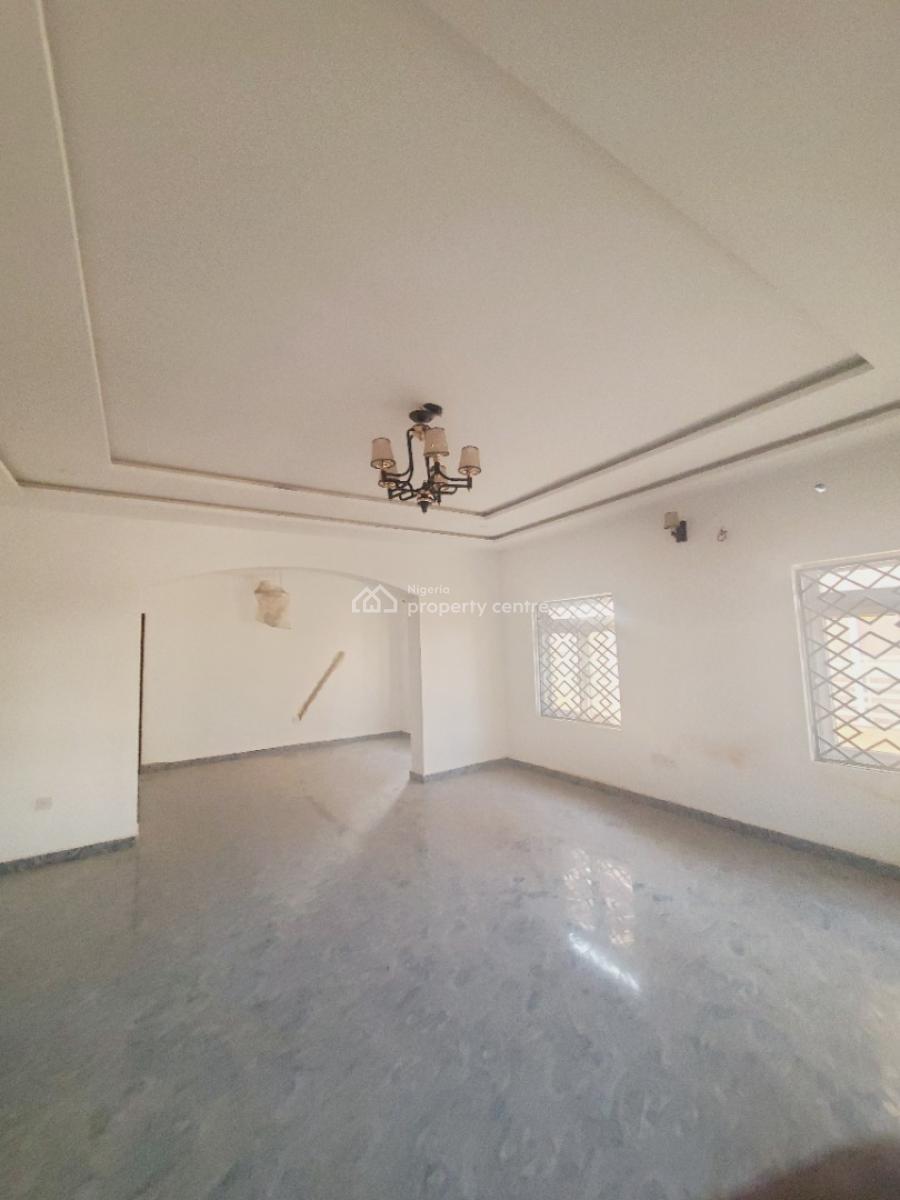 *massive Luxurious 5bedroom Fully Detached Duplex Tarred, Inside Estate, Gaduwa, Abuja, Detached Duplex for Rent