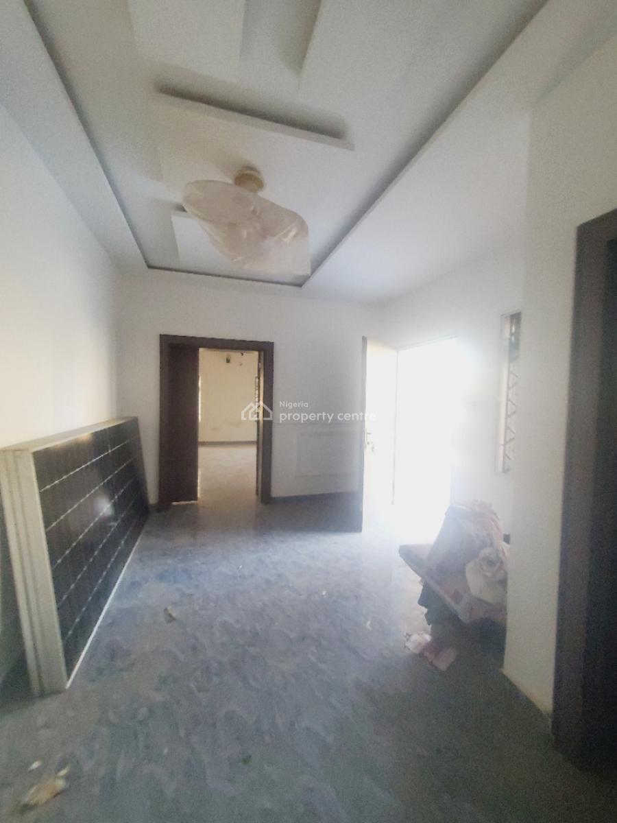 *massive Luxurious 5bedroom Fully Detached Duplex Tarred, Inside Estate, Gaduwa, Abuja, Detached Duplex for Rent
