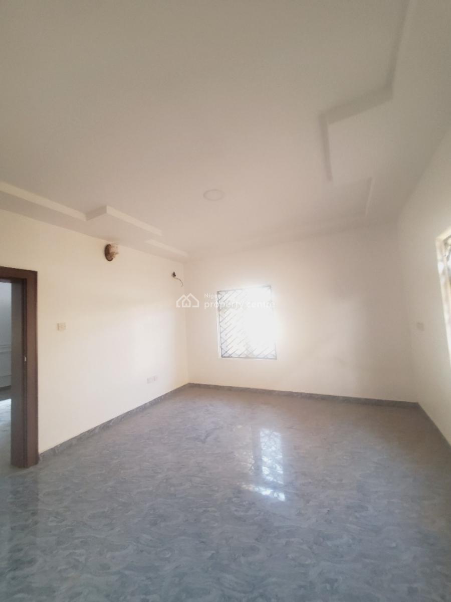 *massive Luxurious 5bedroom Fully Detached Duplex Tarred, Inside Estate, Gaduwa, Abuja, Detached Duplex for Rent