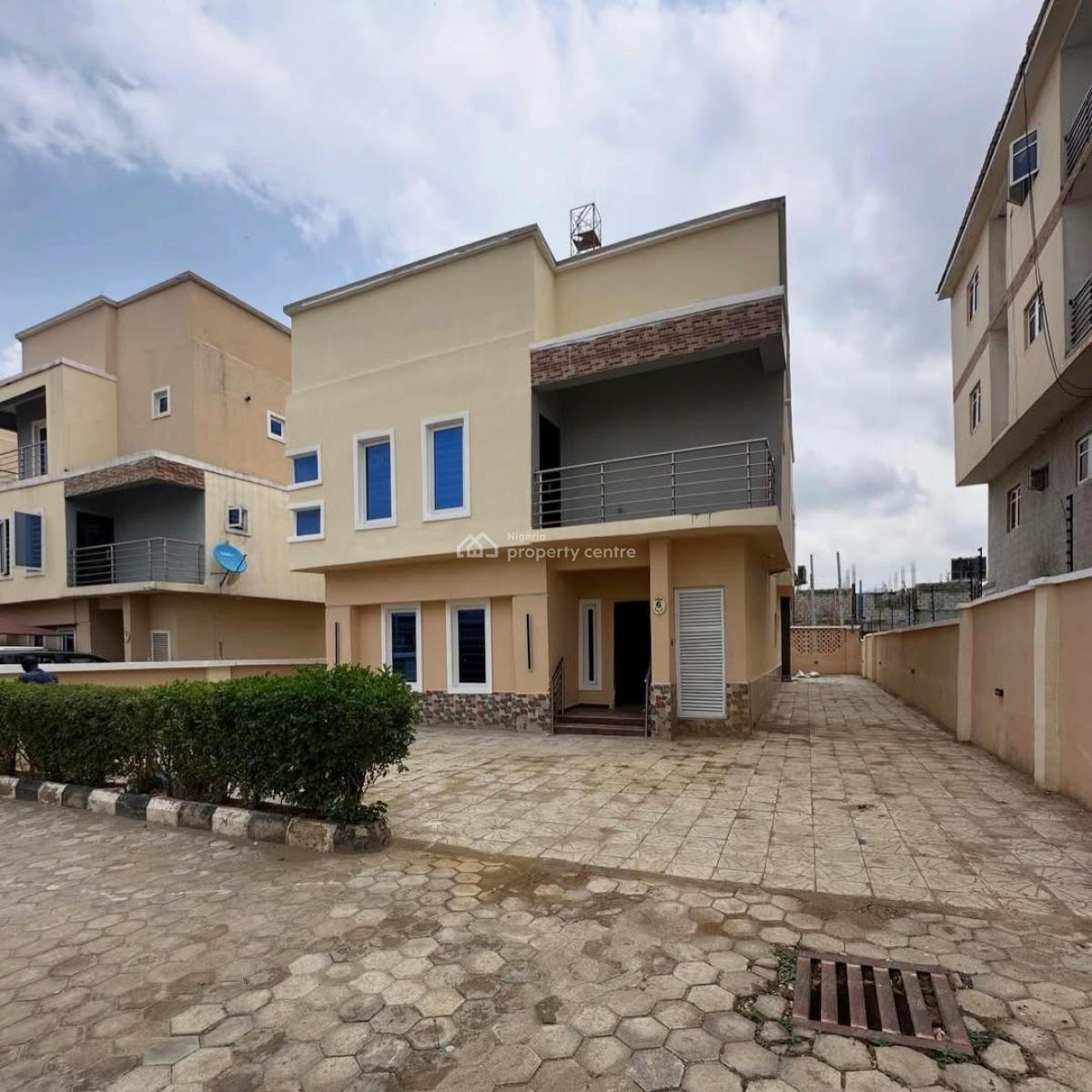 Beautiful 4 Bedroom Detached Serviced Duplex,bq, Inside an Estate, Serene & Secured Neighborhood, Tarred Road, Mabushi, Abuja, Detached Duplex for Sale