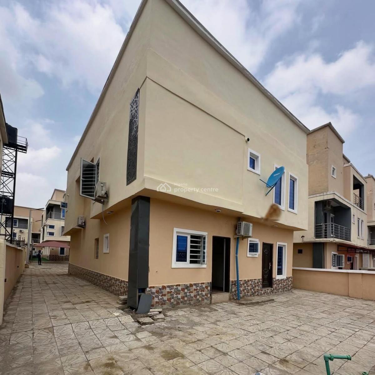 Beautiful 4 Bedroom Detached Serviced Duplex,bq, Inside an Estate, Serene & Secured Neighborhood, Tarred Road, Mabushi, Abuja, Detached Duplex for Sale