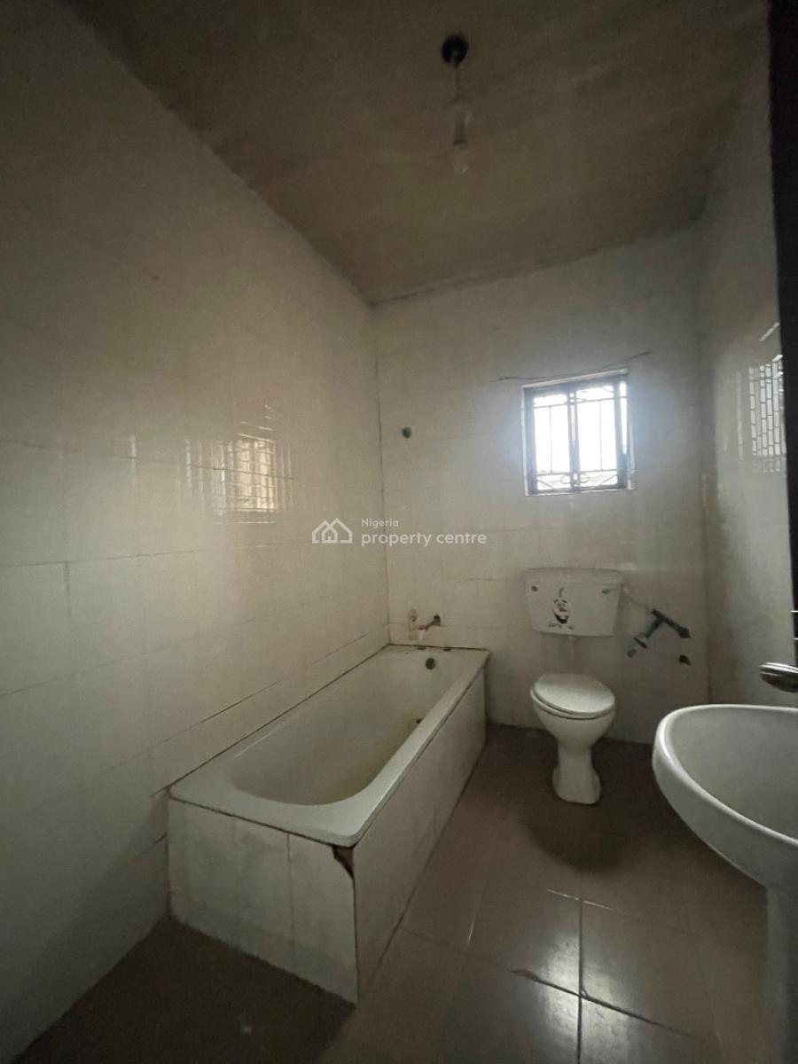 Single Room in a Shared Apartment, Eputu, Ibeju Lekki, Lagos, Flat / Apartment for Rent