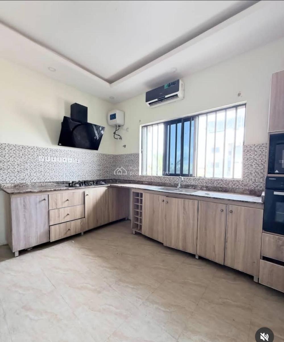 3bedroom Serviced Apartments, Lekki Phase 1, Lekki, Lagos, Flat / Apartment for Rent