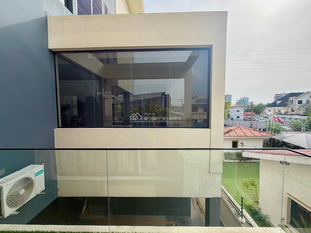 Luxe 2 Bedroom with Suspended Pool, Akin Leigh Crescent Off Wole Olateju Crescent, Lekki Phase 1, Lekki, Lagos, Flat / Apartment Short Let