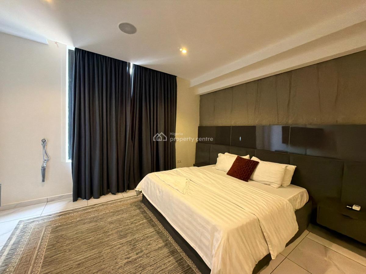 Luxe 2 Bedroom with Suspended Pool, Akin Leigh Crescent Off Wole Olateju Crescent, Lekki Phase 1, Lekki, Lagos, Flat / Apartment Short Let