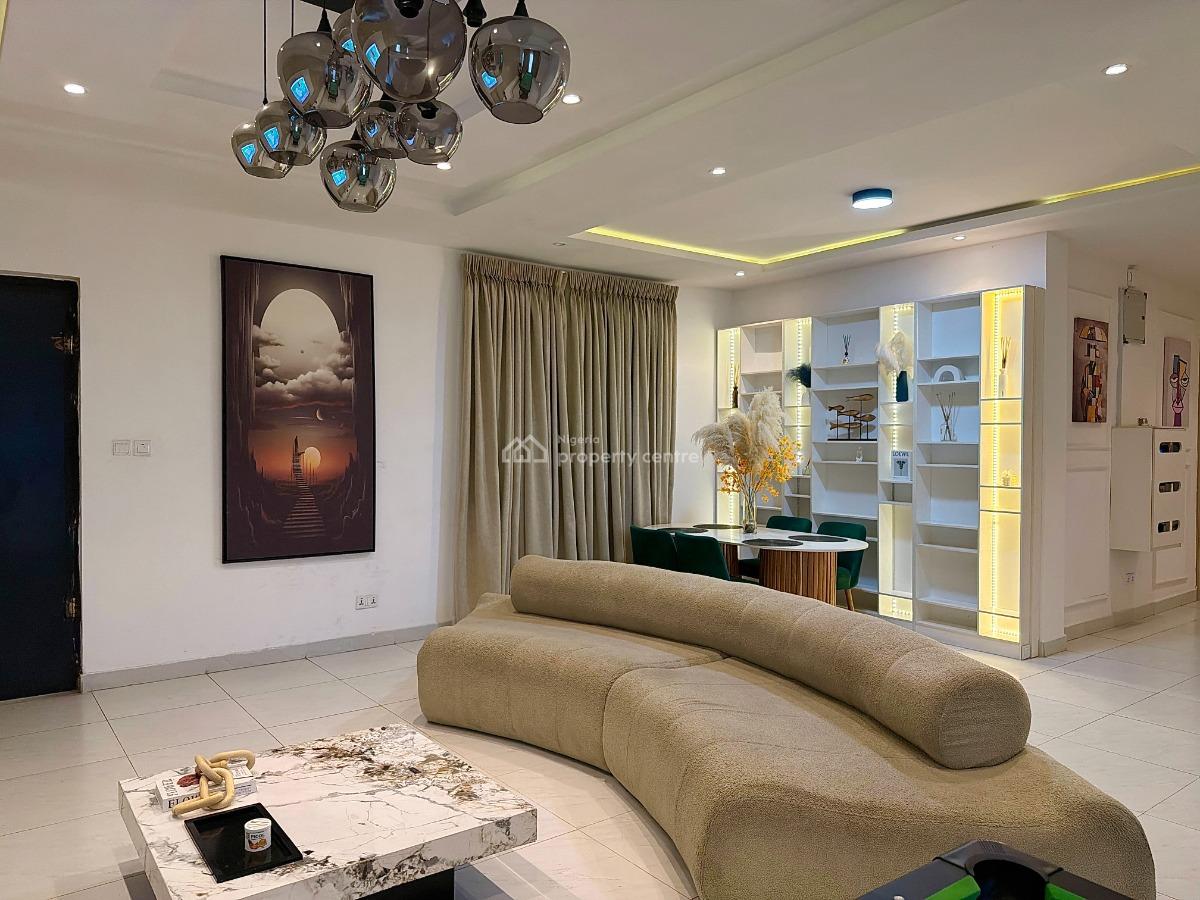 Comfy 2 Bedroom with Snooker and Rooftop Pool, Tokunbo Omisore Street Off Wole Olateju Crescent, Lekki Phase 1, Lekki, Lagos, Flat / Apartment Short Let