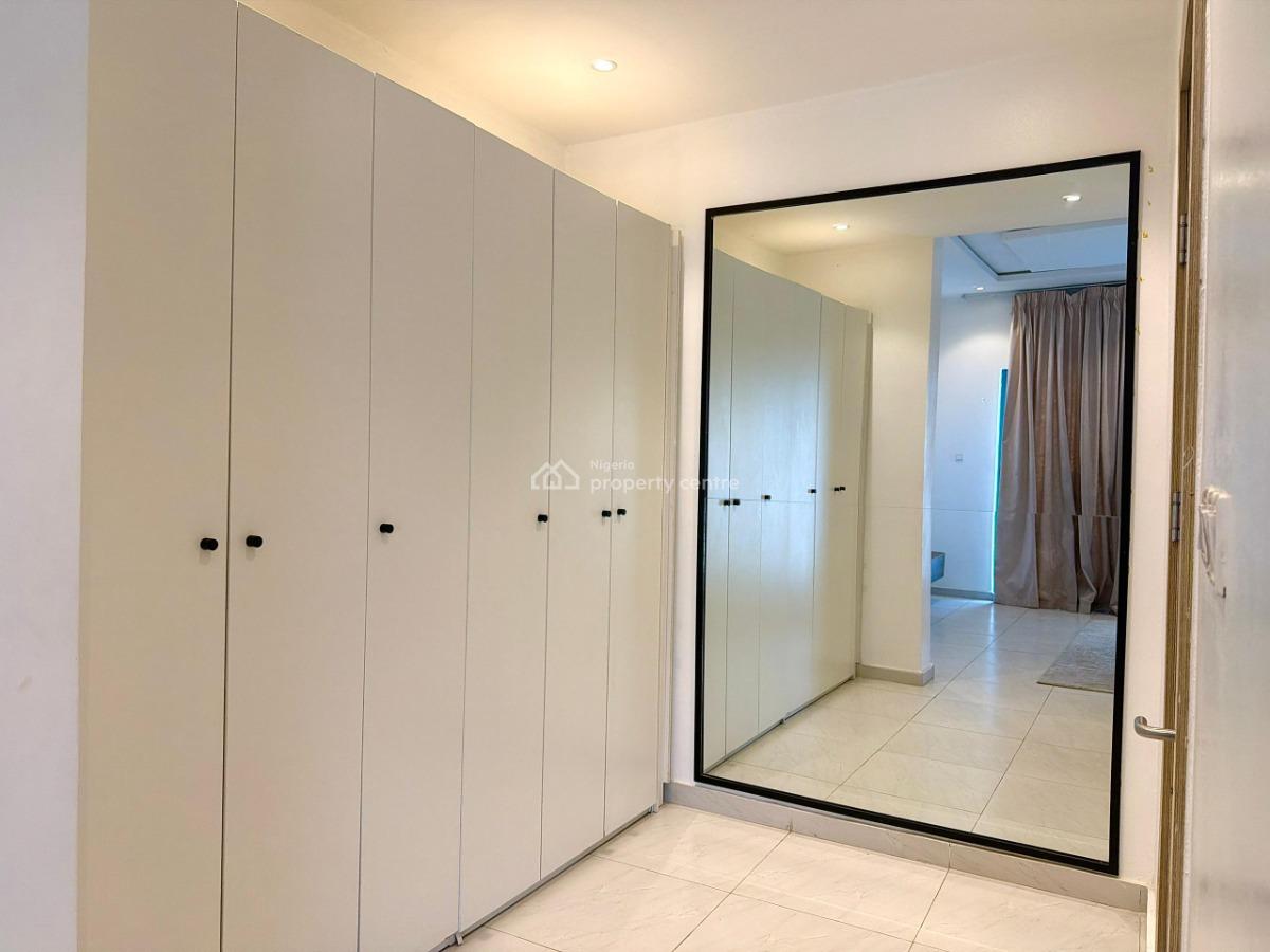 Beautiful 2 Bedroom with Snooker and Rooftop Swimming Pool, Tokunbo Omisore Street Off Wole Olateju Crescent, Lekki Phase 1, Lekki, Lagos, Flat / Apartment Short Let