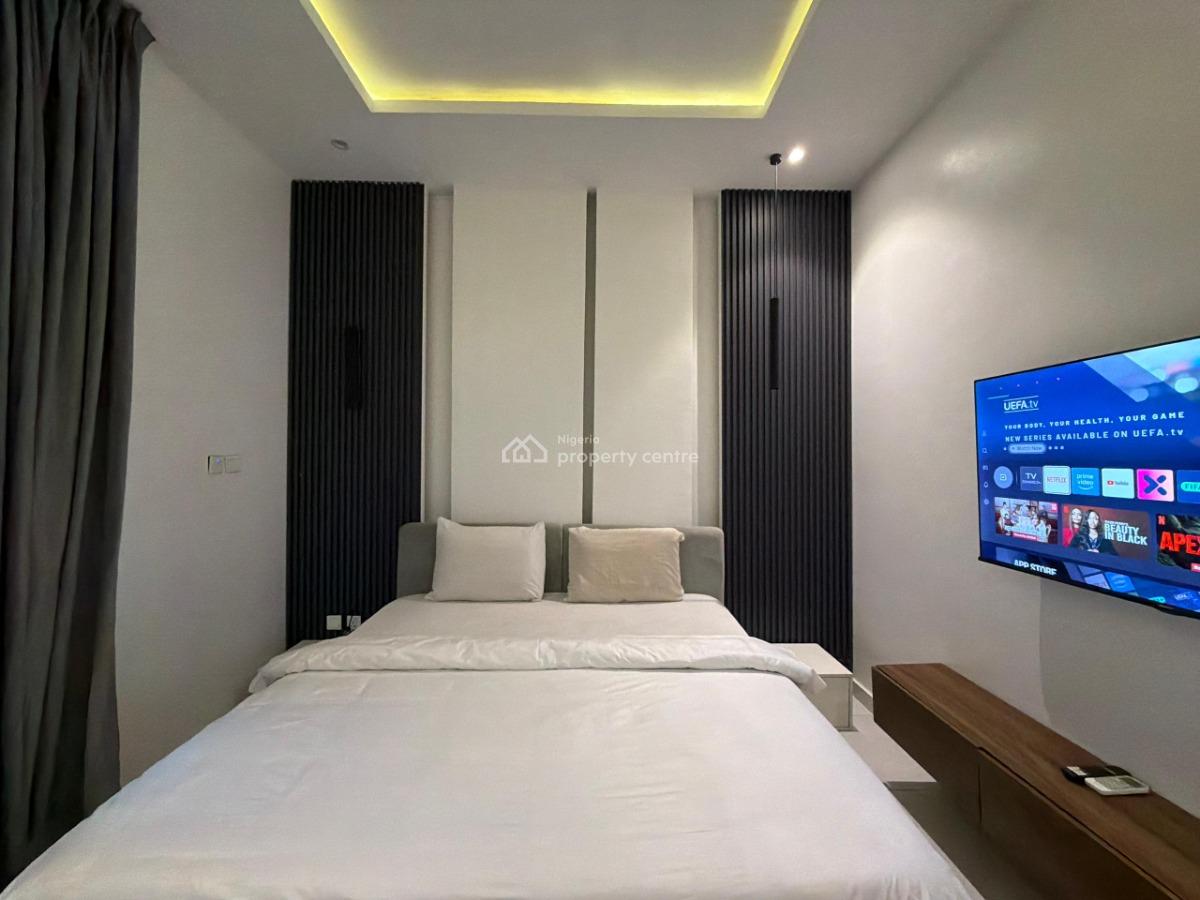 Beautiful 2 Bedroom with Snooker and Rooftop Swimming Pool, Tokunbo Omisore Street Off Wole Olateju Crescent, Lekki Phase 1, Lekki, Lagos, Flat / Apartment Short Let