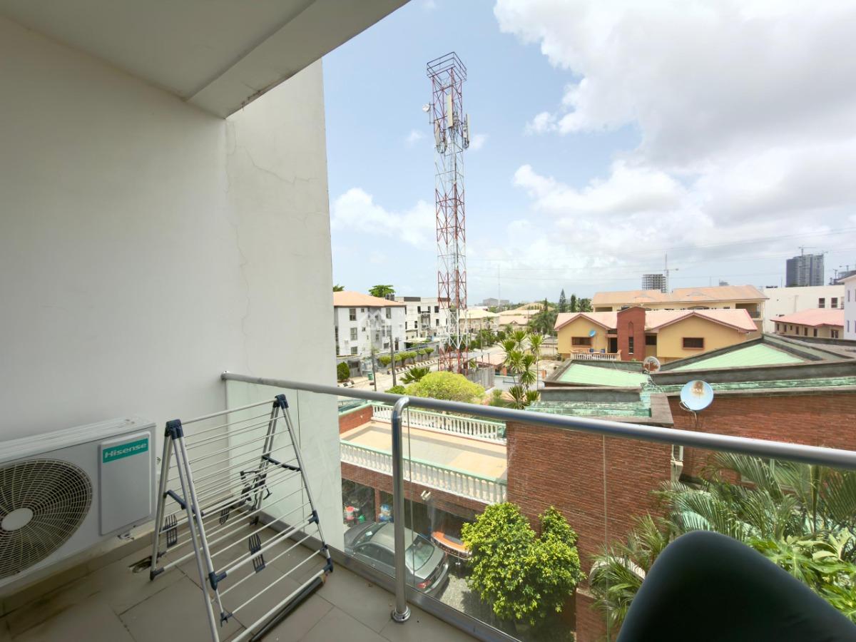 Beautiful 2 Bedroom with Snooker and Rooftop Swimming Pool, Tokunbo Omisore Street Off Wole Olateju Crescent, Lekki Phase 1, Lekki, Lagos, Flat / Apartment Short Let