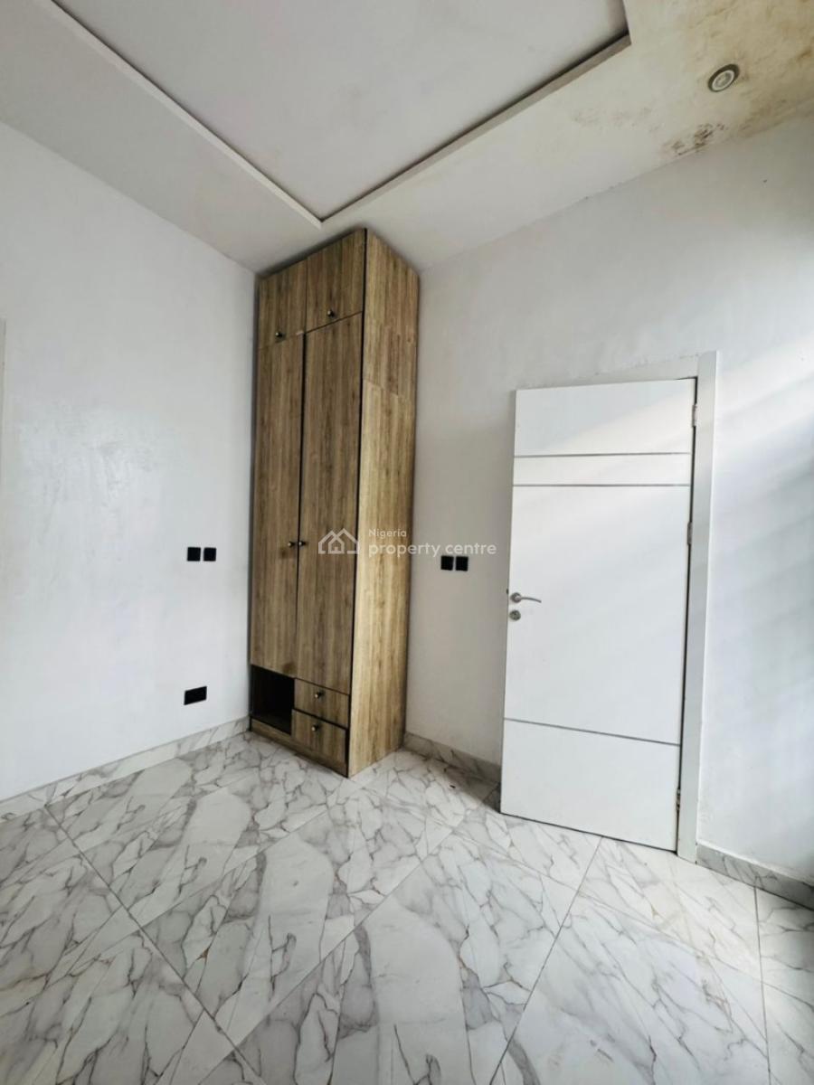 Executive  4-bedrooms Semi-detached Duplex with Bq, Ikota, Lekki, Lagos, House for Sale