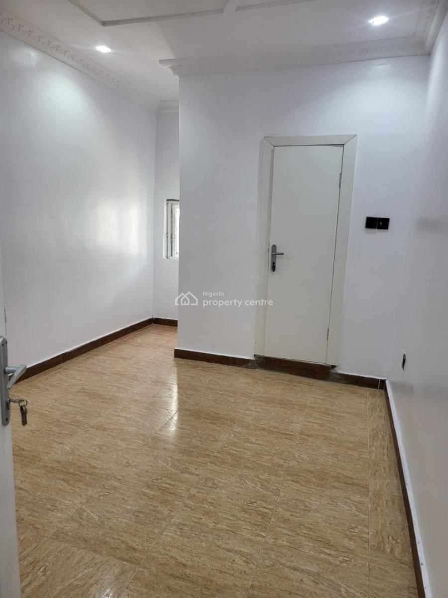 Newly Renovated 4 Bedroom Semi Detached Duplex with Bq, Lekki Phase 1, Lekki, Lagos, Semi-detached Duplex for Rent