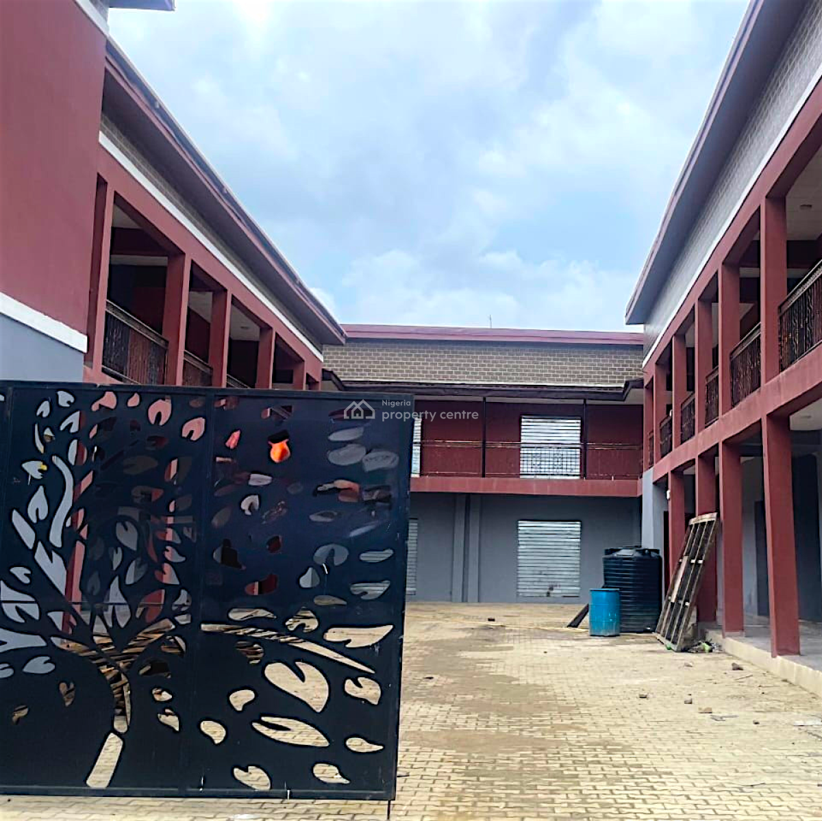Warehouse in a Shopping Complex, Aluu, Port Harcourt, Rivers, Warehouse for Rent