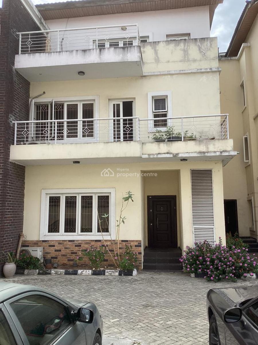 Commercial 4 Bedroom Terrace Duplex with a Bq, Lekki Phase 1, Lekki, Lagos, Flat / Apartment for Rent