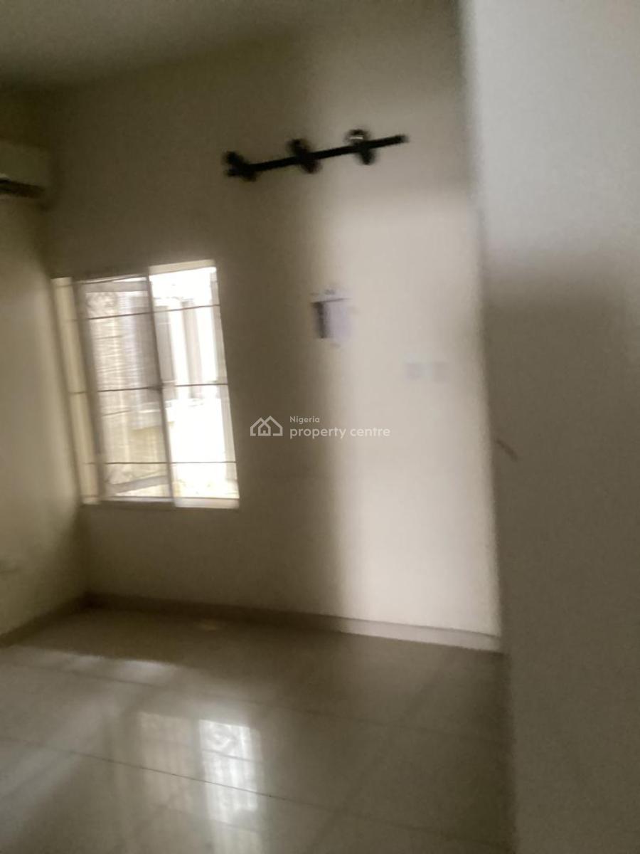 Commercial 4 Bedroom Terrace Duplex with a Bq, Lekki Phase 1, Lekki, Lagos, Flat / Apartment for Rent