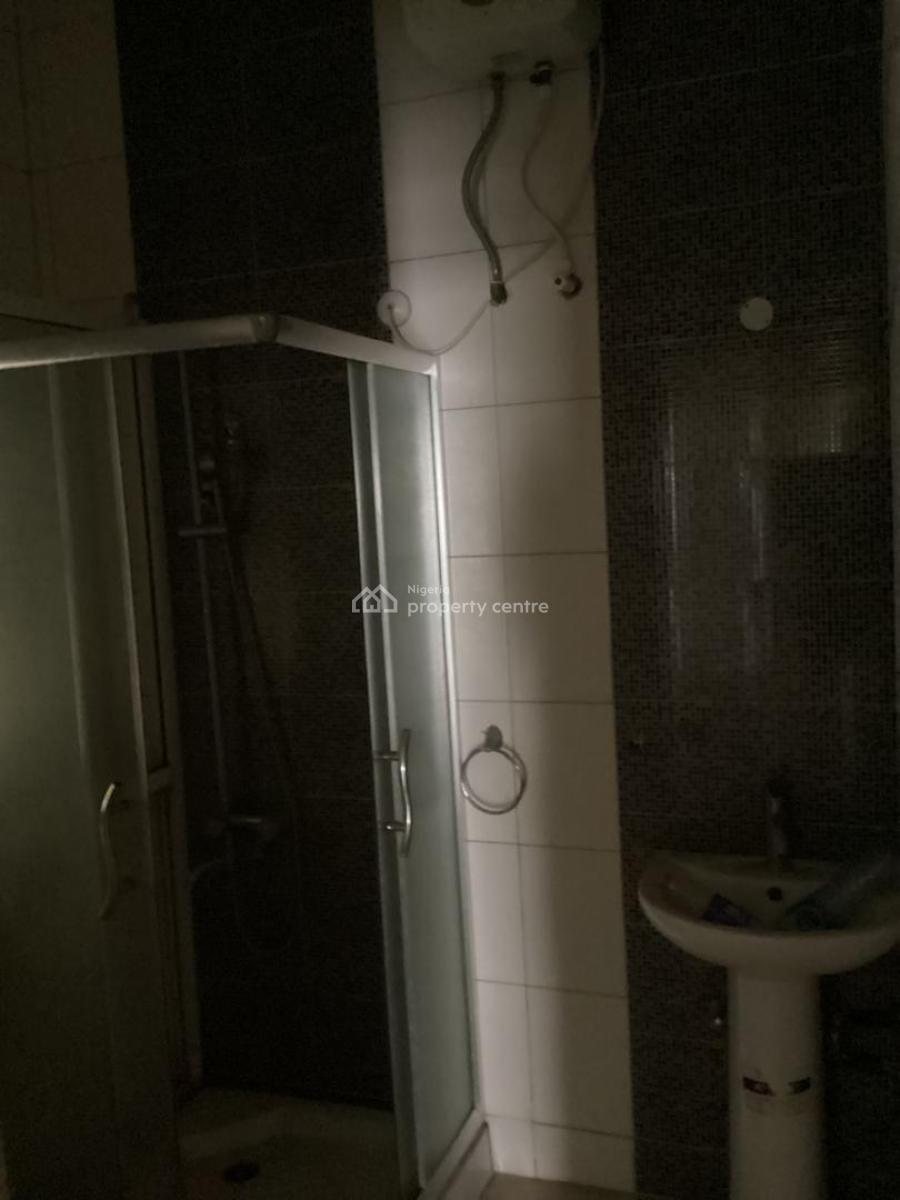 Commercial 4 Bedroom Terrace Duplex with a Bq, Lekki Phase 1, Lekki, Lagos, Flat / Apartment for Rent
