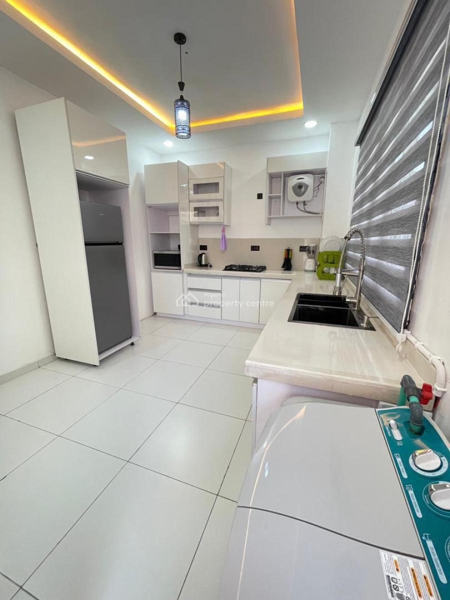 Sharp 2 Bedroom Apartment, Estate Off Gbanbgala Road Ikate, Ikate, Lekki, Lagos, Flat / Apartment Short Let