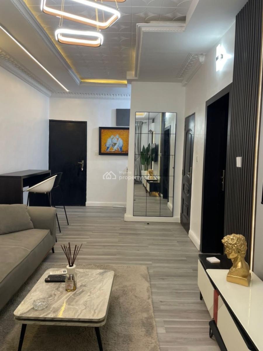 1-bedroom Apartment, Lekki Phase 1 ( Off Admiralty Way) 📍, Lekki Phase 1, Lekki, Lagos, Flat / Apartment Short Let