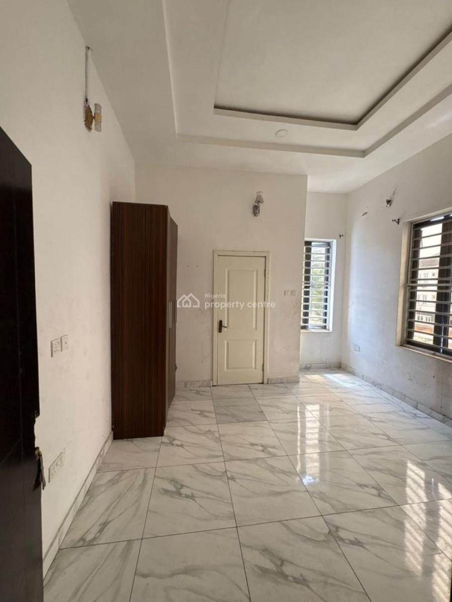 Single Room Upstairs in a Shared Apartment, Ikota Gra, Emcel Court, Lekki, Lagos, Flat / Apartment for Rent