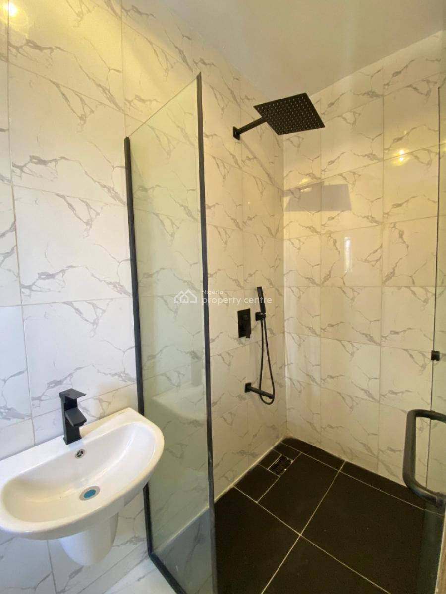 1 Bedroom Apartment with Swimming Pool, Lekki Phase 1, Lekki, Lagos, Flat / Apartment for Sale