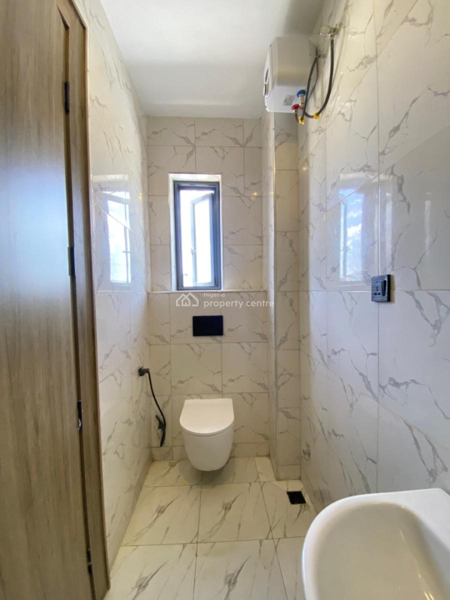 1 Bedroom Apartment with Swimming Pool, Lekki Phase 1, Lekki, Lagos, Flat / Apartment for Sale