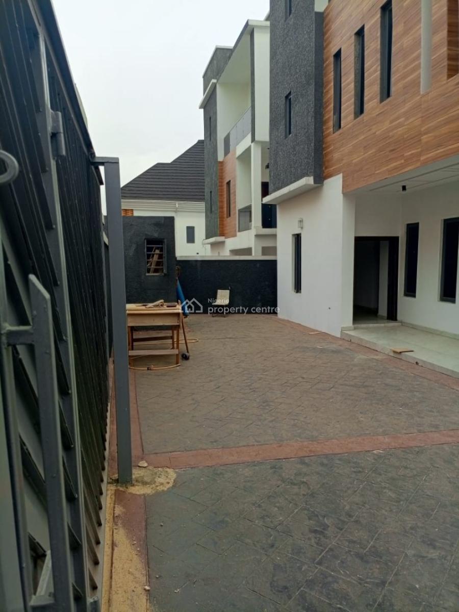 5 Bedrooms Fully Detached Duplex, Off Bashiru Shittu, Gra Phase 2, Magodo, Lagos, Detached Duplex for Sale