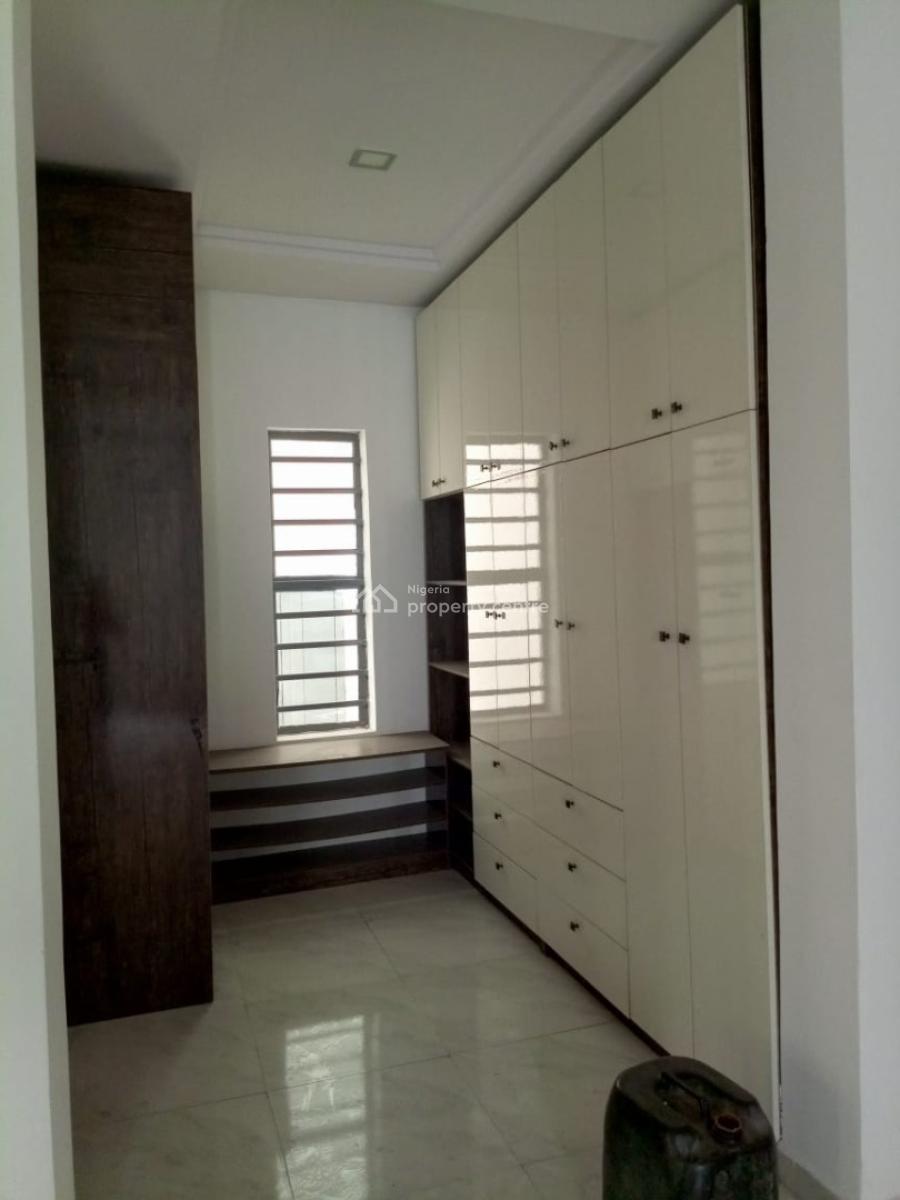 5 Bedrooms Fully Detached Duplex, Off Bashiru Shittu, Gra Phase 2, Magodo, Lagos, Detached Duplex for Sale