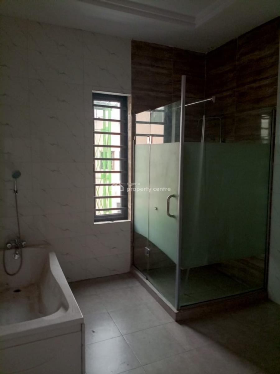 5 Bedrooms Fully Detached Duplex, Off Bashiru Shittu, Gra Phase 2, Magodo, Lagos, Detached Duplex for Sale