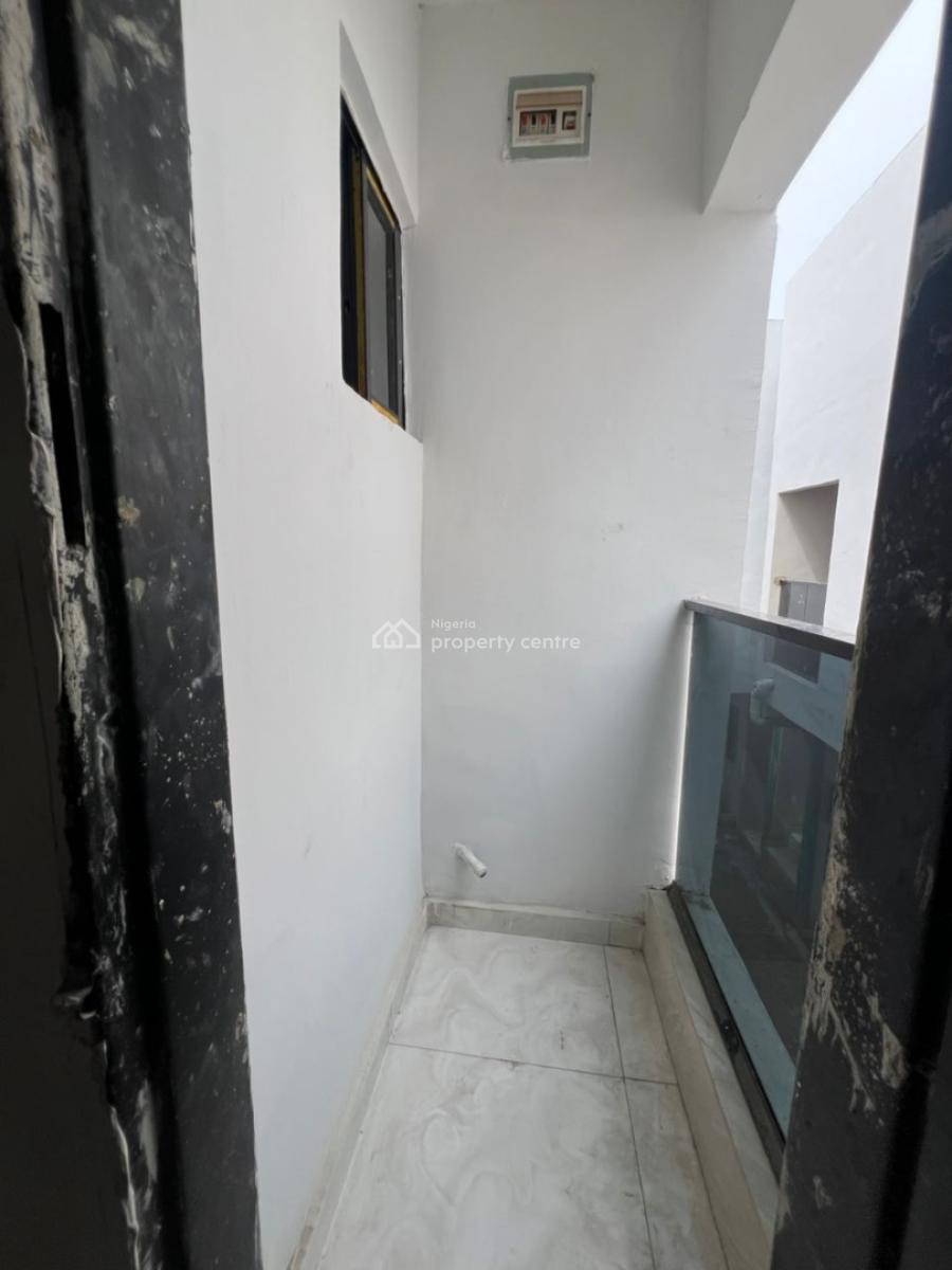 a Cashflow-generating Investment Located in The High-demand Area, Obanikoro, Shomolu, Lagos, Flat / Apartment for Sale