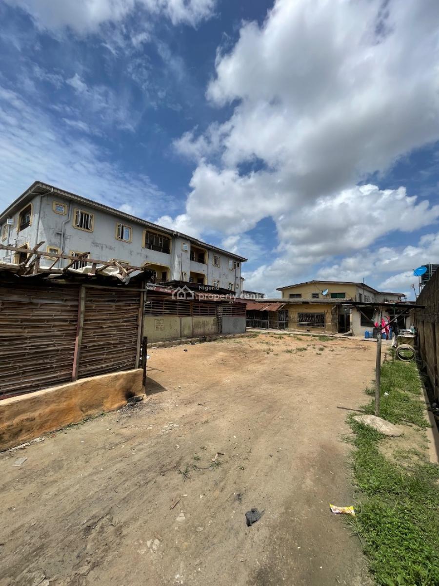 Massive 1,200sqm Investment Property for Grabs, Off Odubiyi Via Cole Street , By Olufemi Ikate Surulere L, Itire-ikate, Surulere, Lagos, Mixed-use Land for Sale
