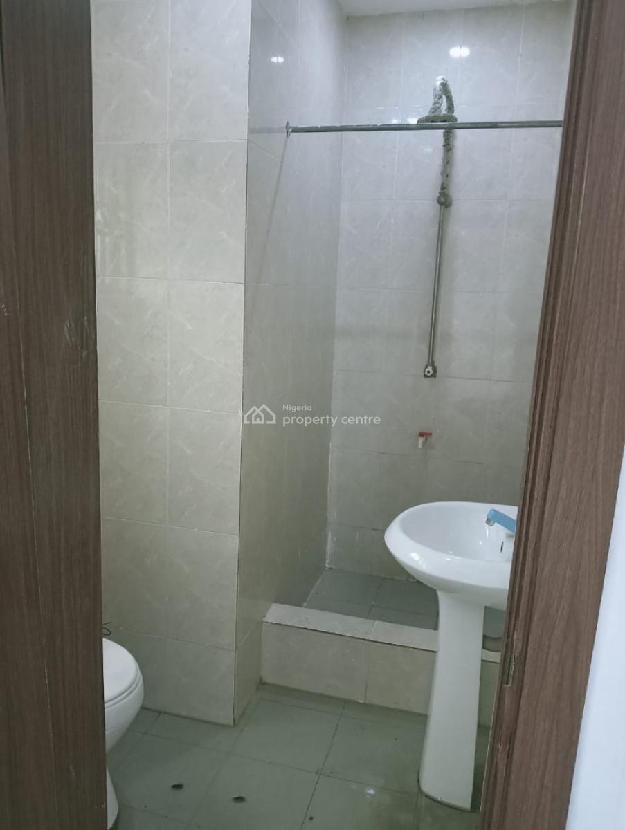 3 Bedroom Flat All Rooms En-suite in a Secured Estate, Gateway Zone Estate, Gra Phase 1, Magodo, Lagos, Flat / Apartment for Rent