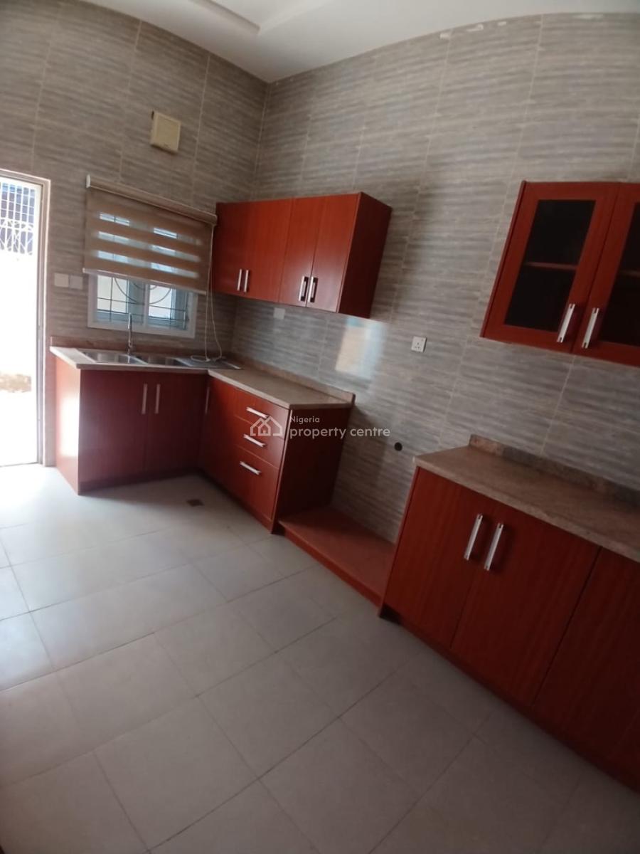 Premium 4 Bedroom Terrace with Bq, Guzape District, Abuja, Terraced Duplex for Rent