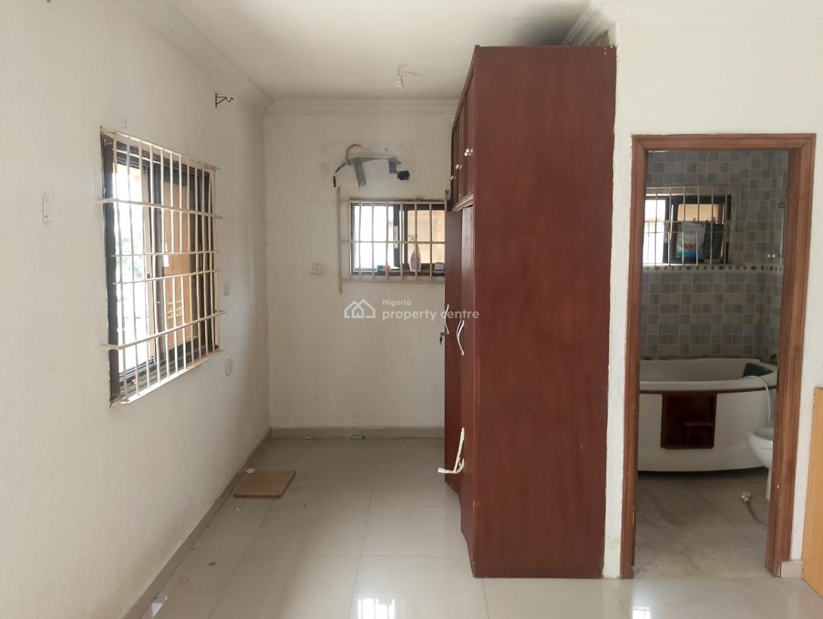 Newly Renovated 4 Bedroom House with Bq, Dolphin Estate, Ikoyi, Lagos, Semi-detached Duplex for Rent
