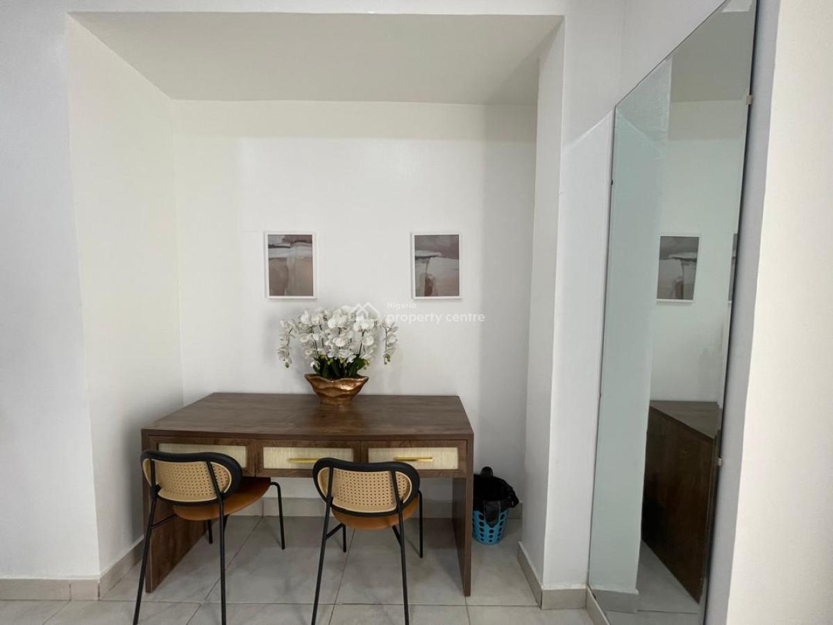 Luxury 3-bedroom Flat with Bq, Pool, Elevator on The 6th Floor, Off Idowu Martins Street, Victoria Island (vi), Lagos, Flat / Apartment for Rent