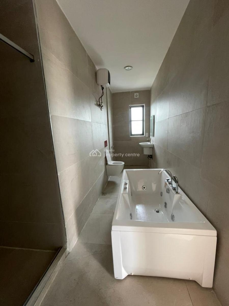 Contemporary 4 Bedroom Maisonette Penthouse, 15 Minutes Drive to Lekki Conservation Centre, Lekki, Lagos, House for Sale