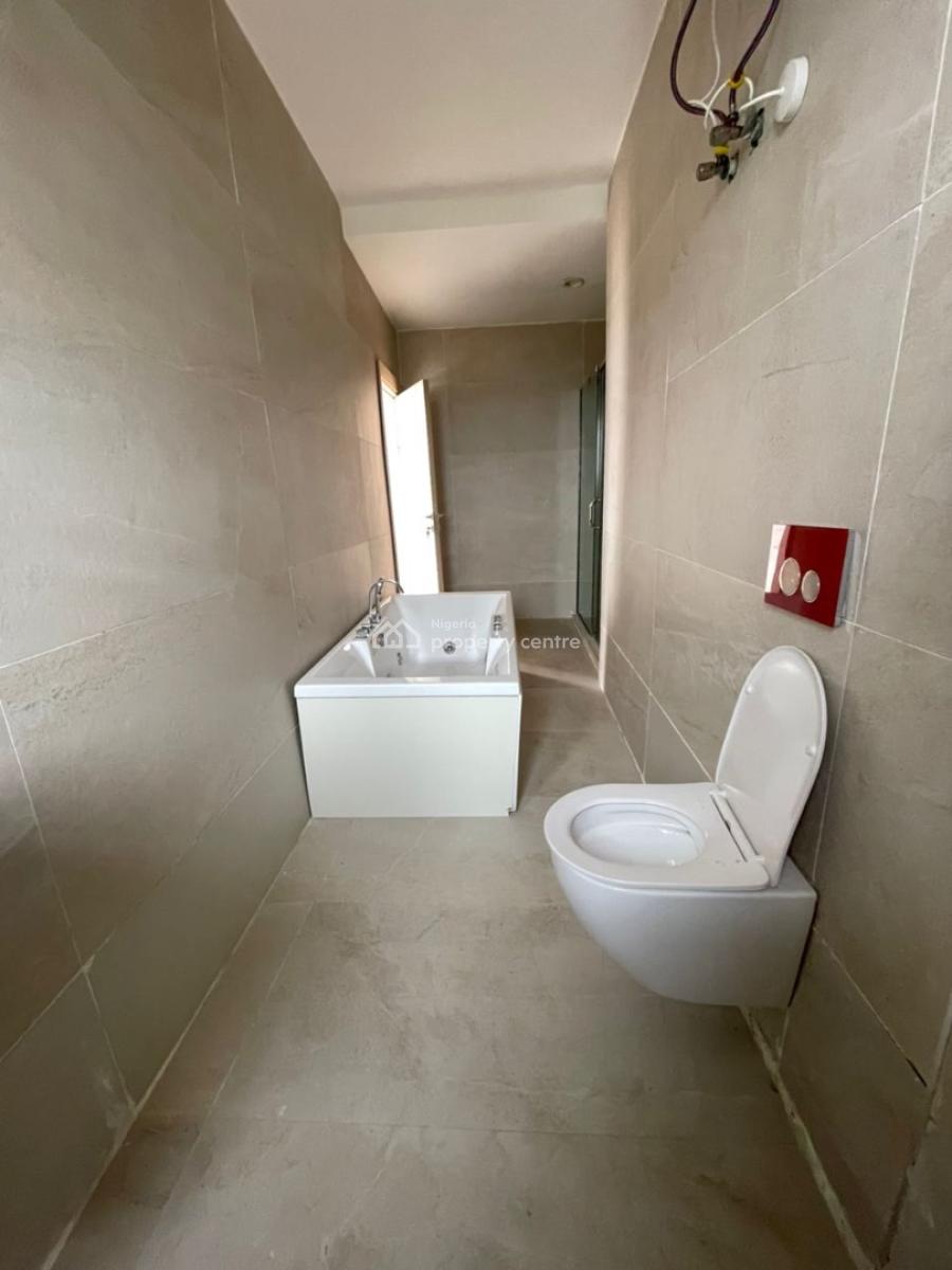 Contemporary 4 Bedroom Maisonette Penthouse, 15 Minutes Drive to Lekki Conservation Centre, Lekki, Lagos, House for Sale