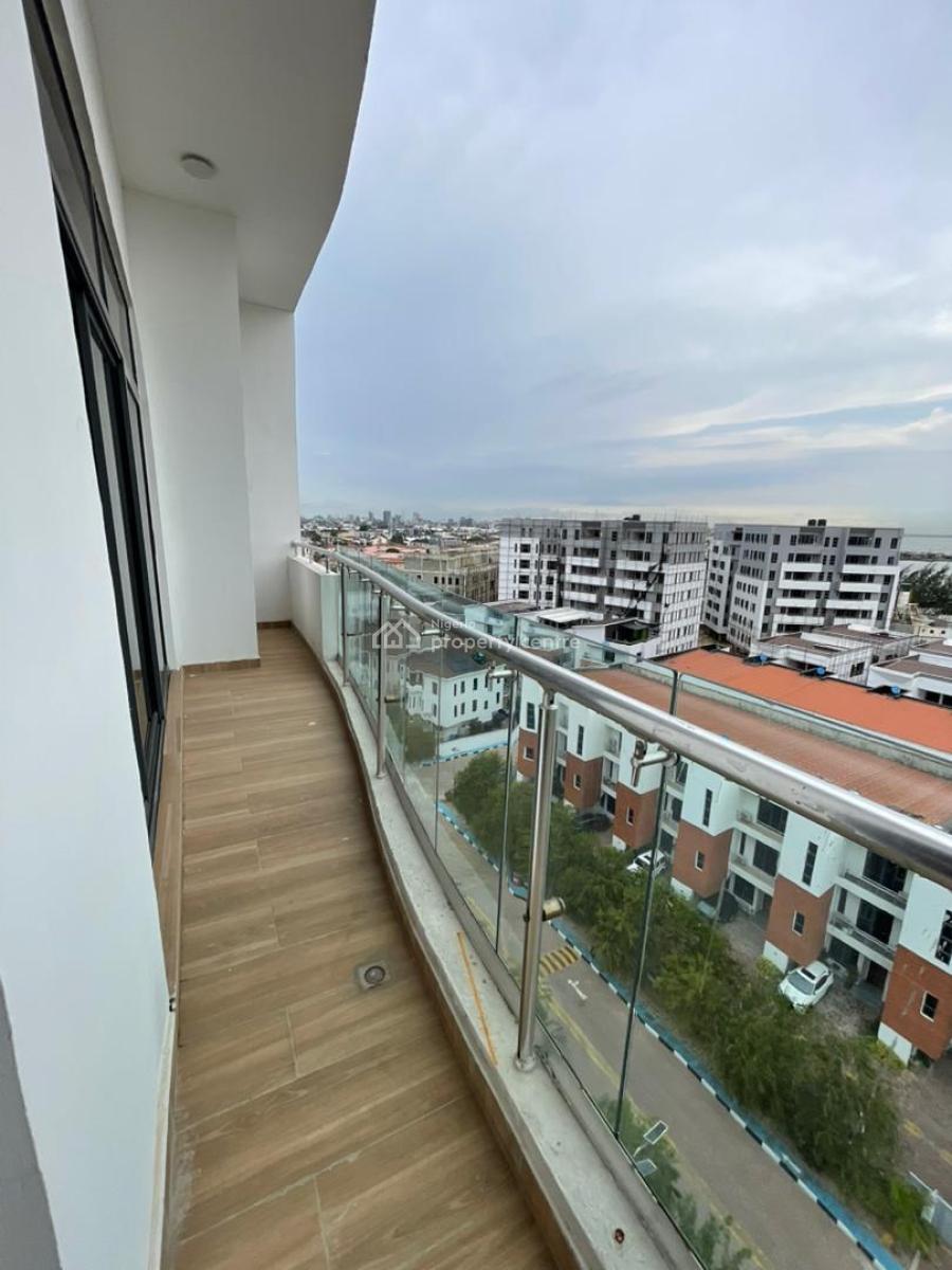 Contemporary 4 Bedroom Maisonette Penthouse, 15 Minutes Drive to Lekki Conservation Centre, Lekki, Lagos, House for Sale
