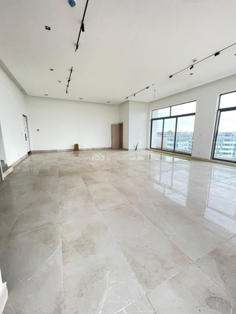 Contemporary 4 Bedroom Maisonette Penthouse, 15 Minutes Drive to Lekki Conservation Centre, Lekki, Lagos, House for Sale