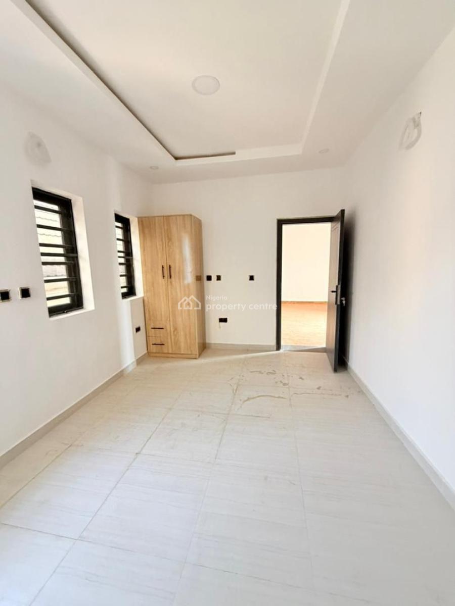 Outstanding 2 Bedroom Apartment in a Secured and Serene Estate, Gra Phase 1, Magodo, Lagos, Flat / Apartment for Sale