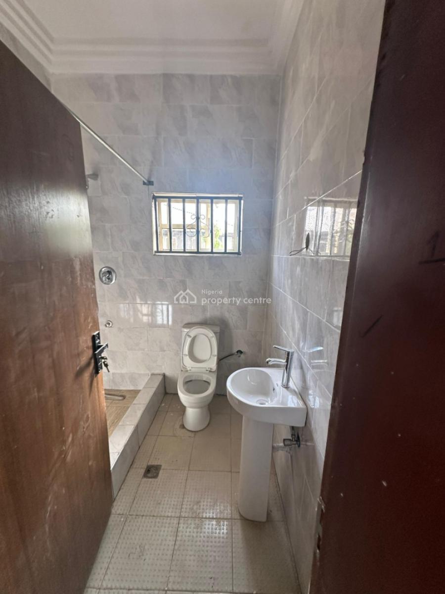 Standard Renovated 2-bedroom Block of Flats, Associated Estate, Karmo, Abuja, Flat / Apartment for Rent