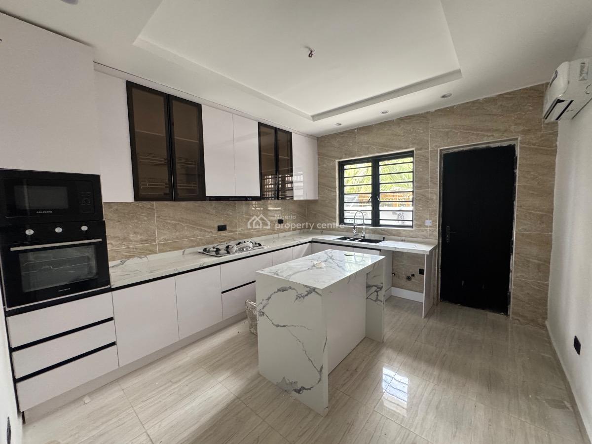 a Brand New Serviced 3 Bedroom Duplexes and Maisonette in Lekki, Lekki Phase 1., Lekki Phase 1, Lekki, Lagos, Terraced Duplex for Sale