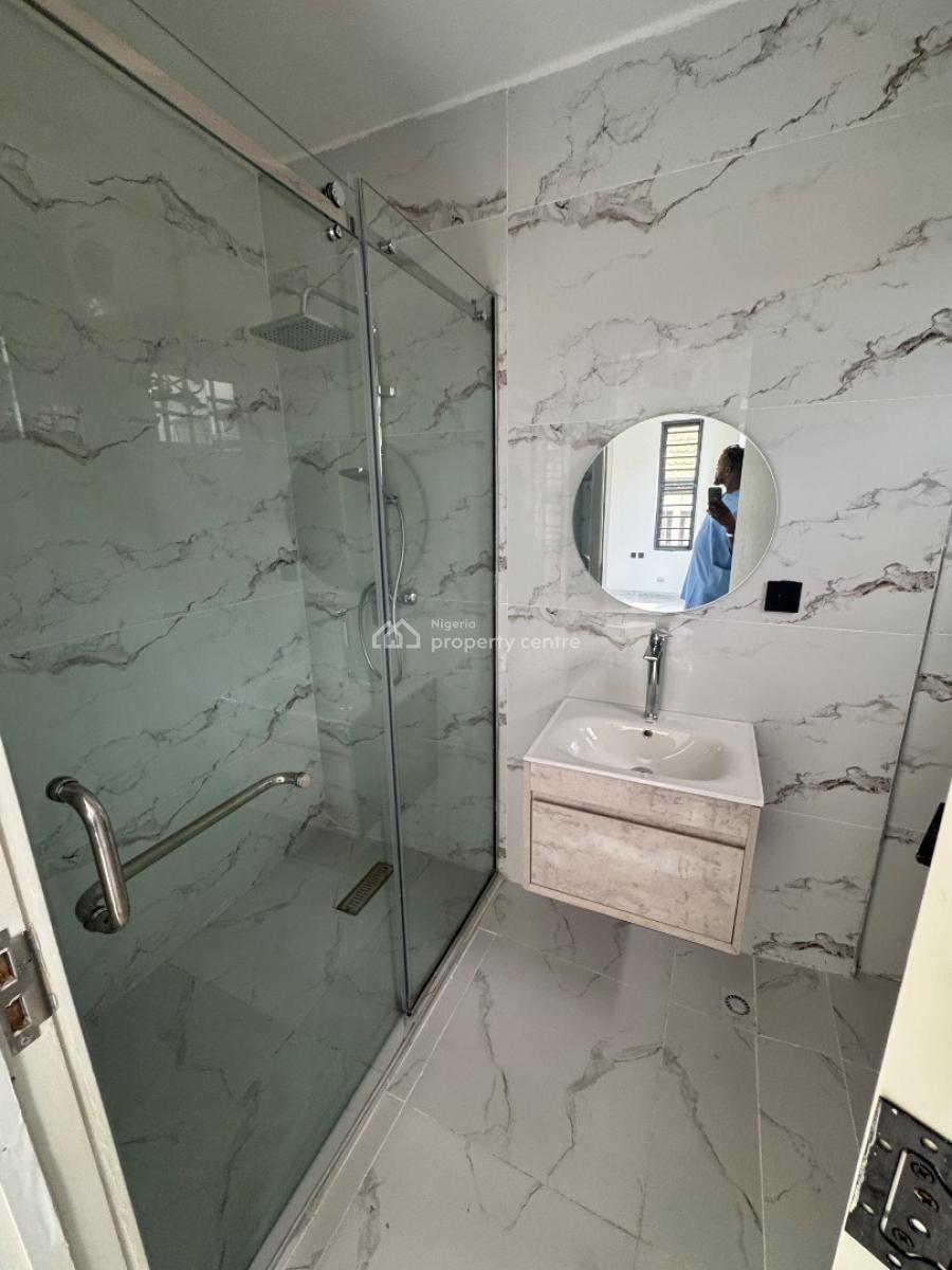 a Brand New Serviced 3 Bedroom Duplexes and Maisonette in Lekki, Lekki Phase 1., Lekki Phase 1, Lekki, Lagos, Terraced Duplex for Sale
