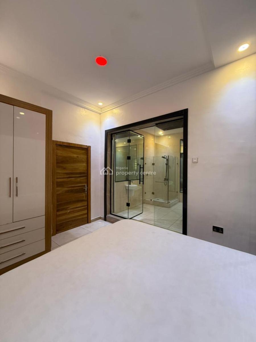 1 Bedroom Bathub Apartment with Red Room, Osapa,lekki, Lekki, Lagos, Mini Flat (room and Parlour) Short Let