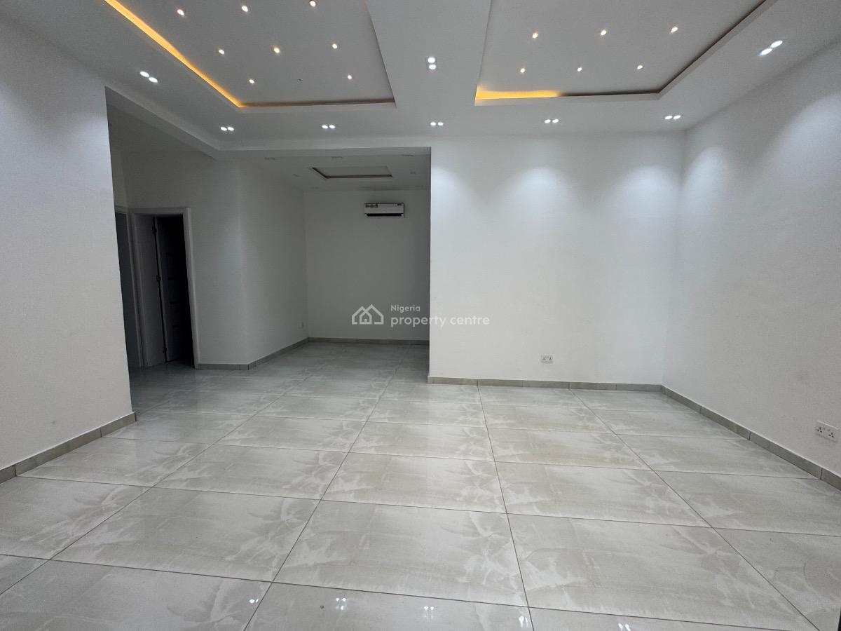 a Brand New 3 Bedroom Apartment with Bq, Lekki Phase 1, Lekki, Lagos, Flat / Apartment for Rent