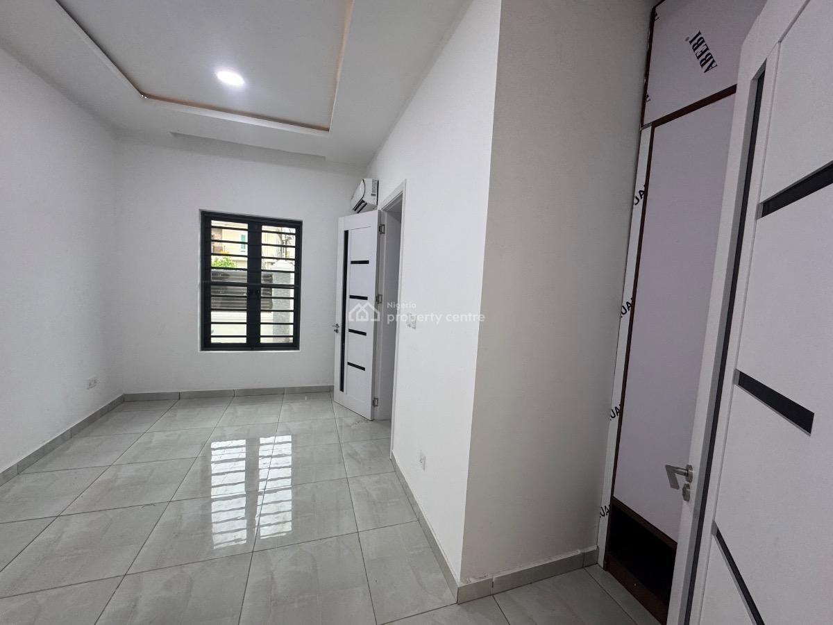 a Brand New 3 Bedroom Apartment with Bq, Lekki Phase 1, Lekki, Lagos, Flat / Apartment for Rent