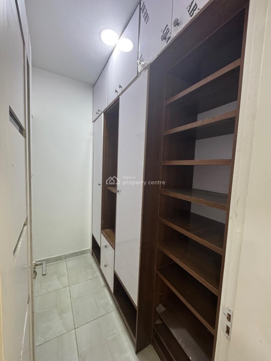 a Brand New 3 Bedroom Apartment with Bq, Lekki Phase 1, Lekki, Lagos, Flat / Apartment for Rent