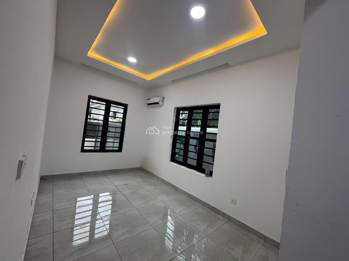 a Brand New 3 Bedroom Apartment with Bq, Lekki Phase 1, Lekki, Lagos, Flat / Apartment for Rent