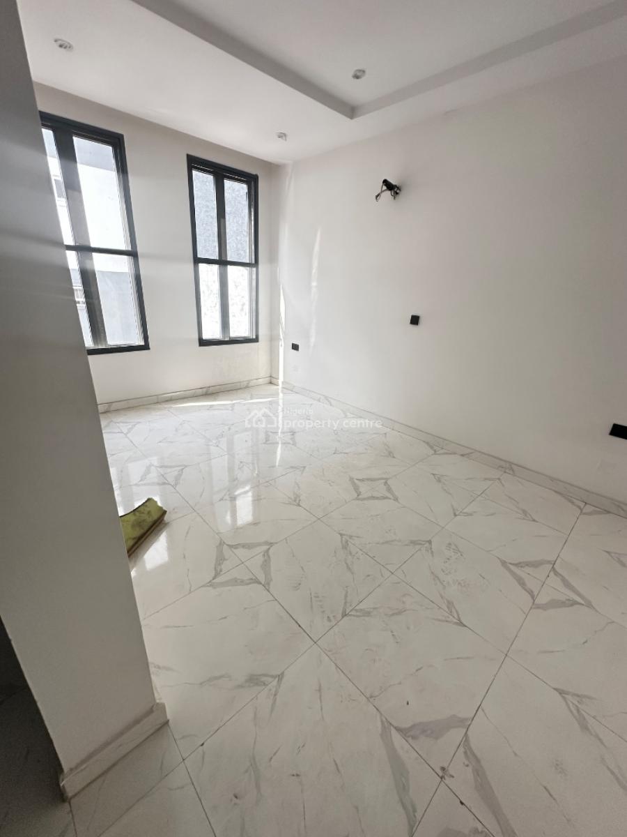 Newly Renovated 3 Bedroom Flat with a Bq, Palace Road, Oniru, Victoria Island (vi), Lagos, Flat / Apartment for Rent