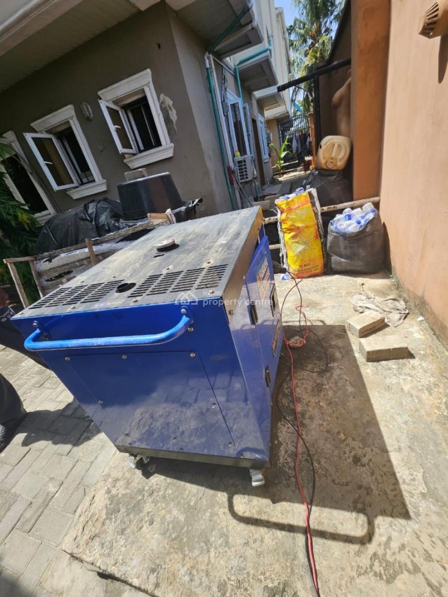 Luxurious 4 Bedroom Duplex, Mobil Road, Ilaje, Ajah, Lagos, Detached Duplex for Rent