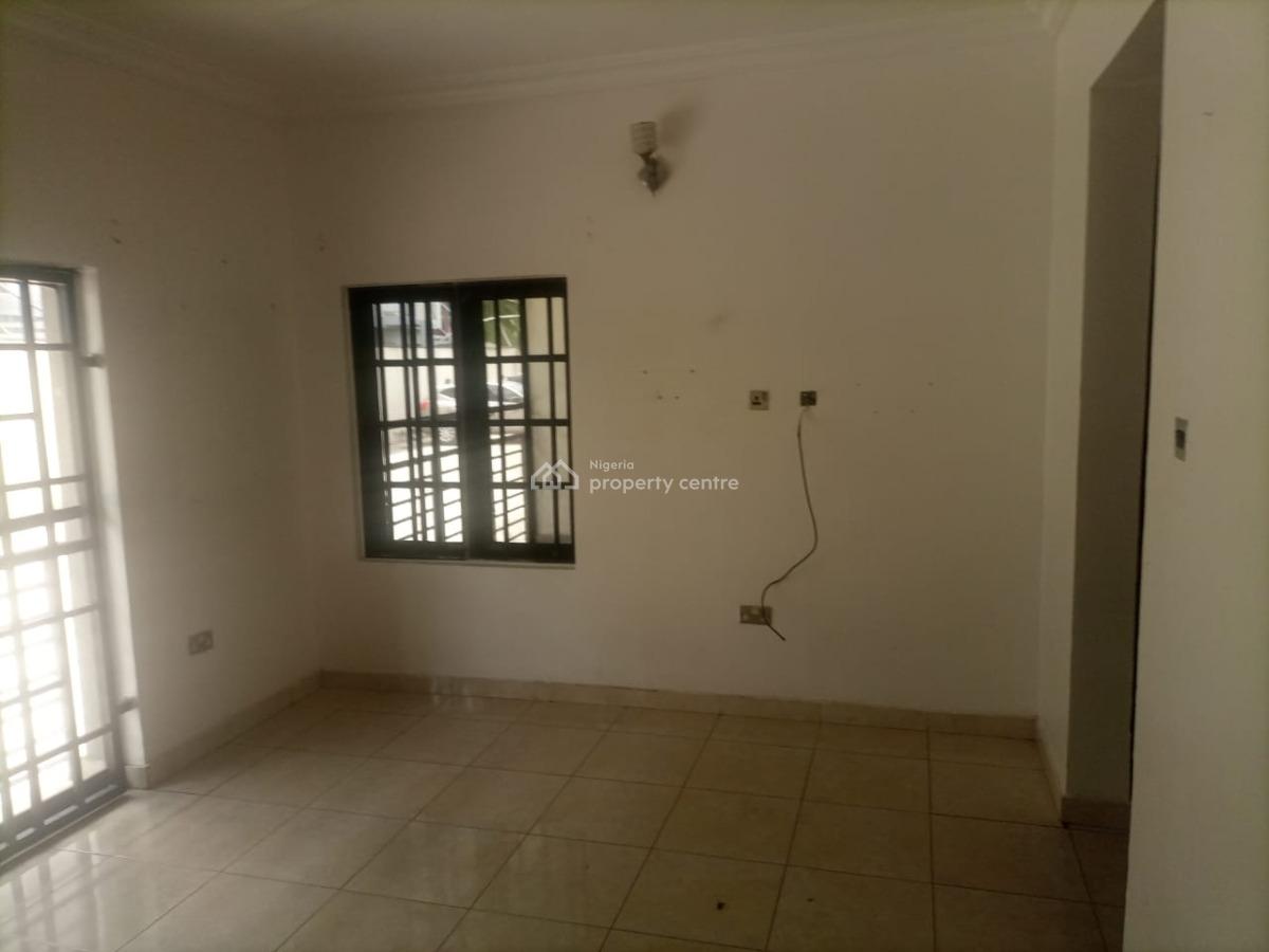 Service 3 Bedroom Flat with Bq, Off Bourdilon Road, Ikoyi, Lagos, Flat / Apartment for Rent